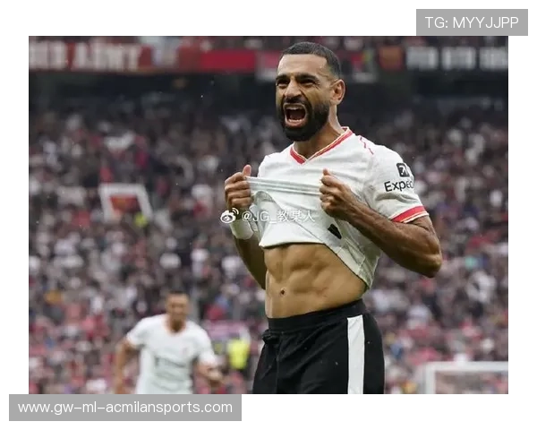 利物浦攻到禁区右侧，萨拉赫反脚兜射进死角