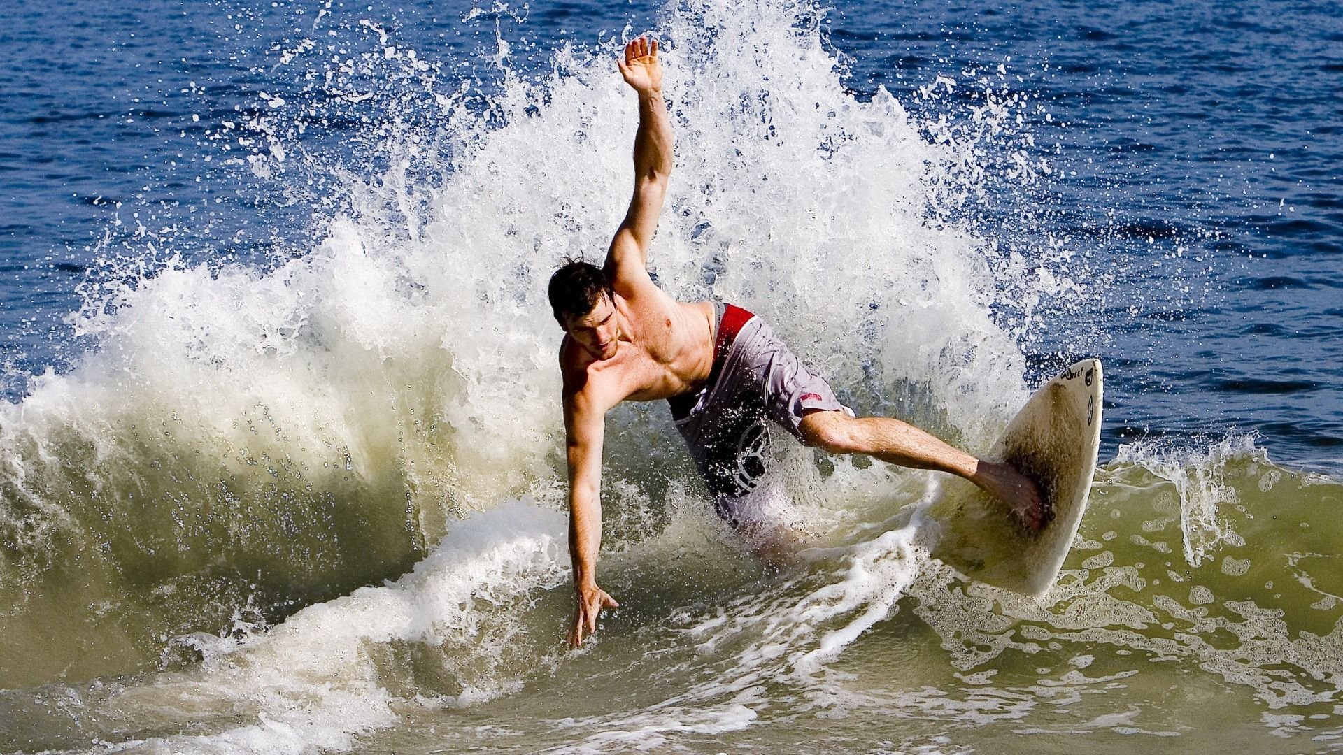 巴萨青训营未来之星崭露头角,巴萨未来青训巨星